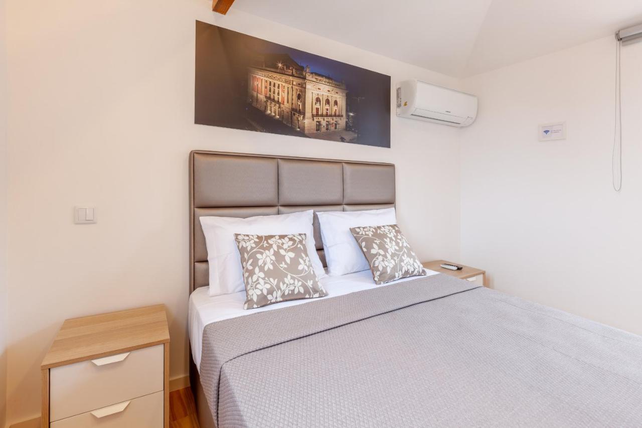 Villa Apartments & Suites Porto Ngoại thất bức ảnh